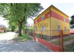 Prodej RD, 2 byty, 2 garáže, pozemek 690 m2, v ul. Příční, Čelákovice, Praha - v
