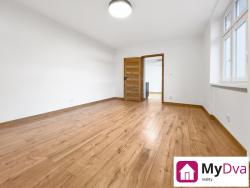 Znojmo - Pronájem bytu 2+kk, 42 m2 (6749706728380/12)